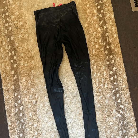 Spanx faux leather leggings size XS - Picture 4 of 4
